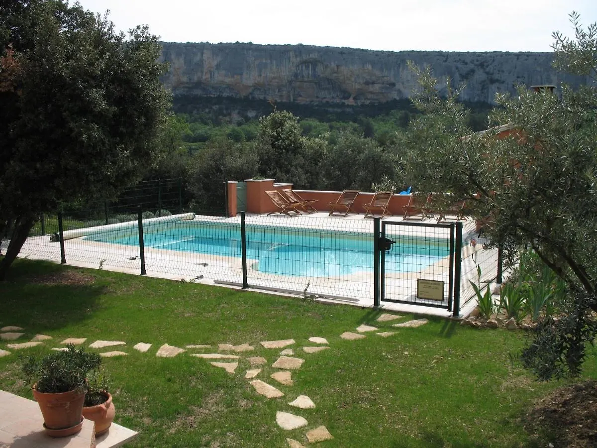 Ll Poulidetto Bed & Breakfast Lioux 0*,  France