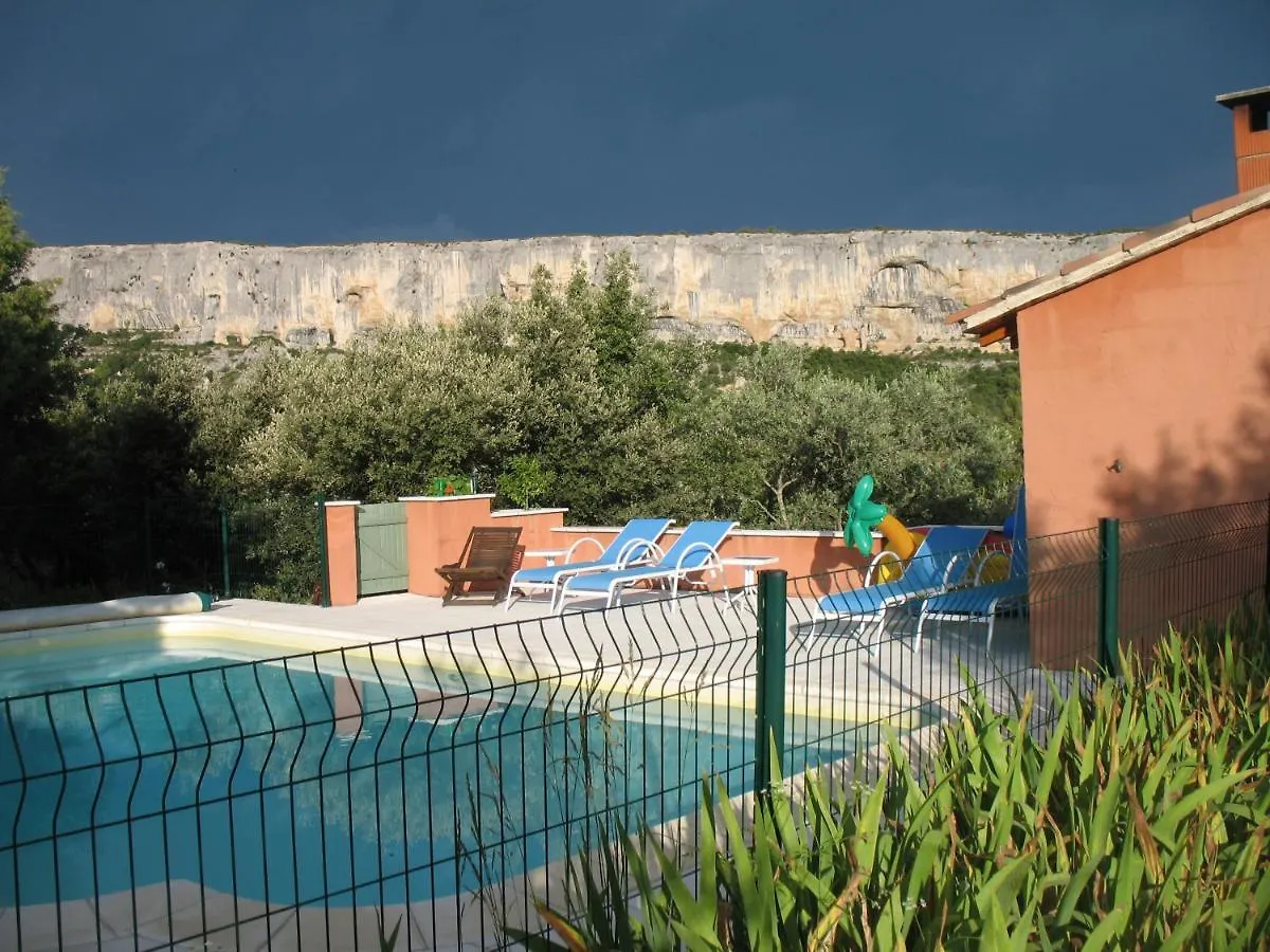 Ll Poulidetto Bed & Breakfast Lioux 0*,  France